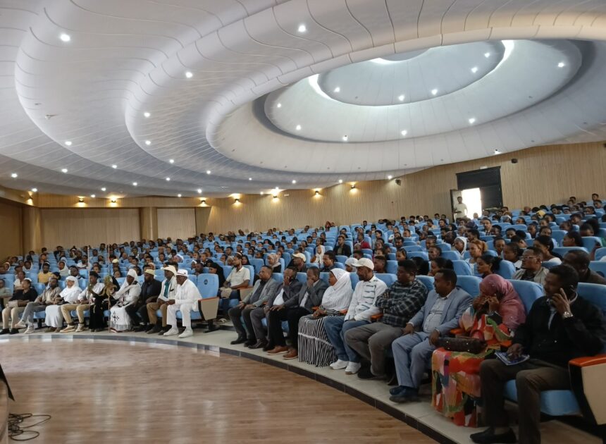 Waajjirri carraa hojii uumuu fi Ogummaa magaalaa Adaamaa sagantaa pirojeektii biqaatiin dargaggoota leenjisaa ture keessaa dargaggoota 1806shaakallii hijiirraatiif dhaabbilee misoomaa garagaraatti dabarsee kenne.