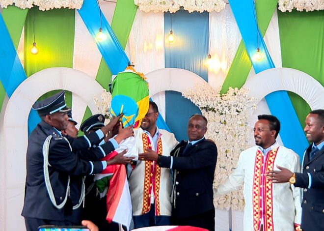 Hidhi guddicha haaromsa Itiyoophiyaa mallattoo birmadummaa Itiyoophiyaa fi tokkummaa sabaa fi sablammoota biyyattiiti jedhan bulchaan godina Shawaa bahaa Obbo Abbaabbuu waaqoo