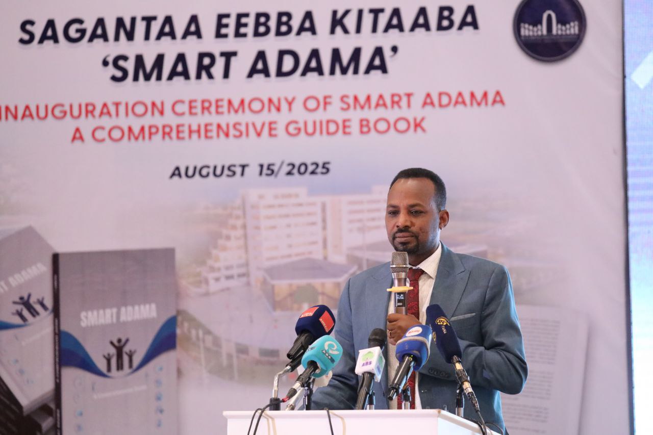 “Kitaabni ‘Smart Adama’ Yaadama jijjiiramaa akka biyyatti deemaa jiru kan tumsudha” – Kantiibaa Hayiluu Jaldee