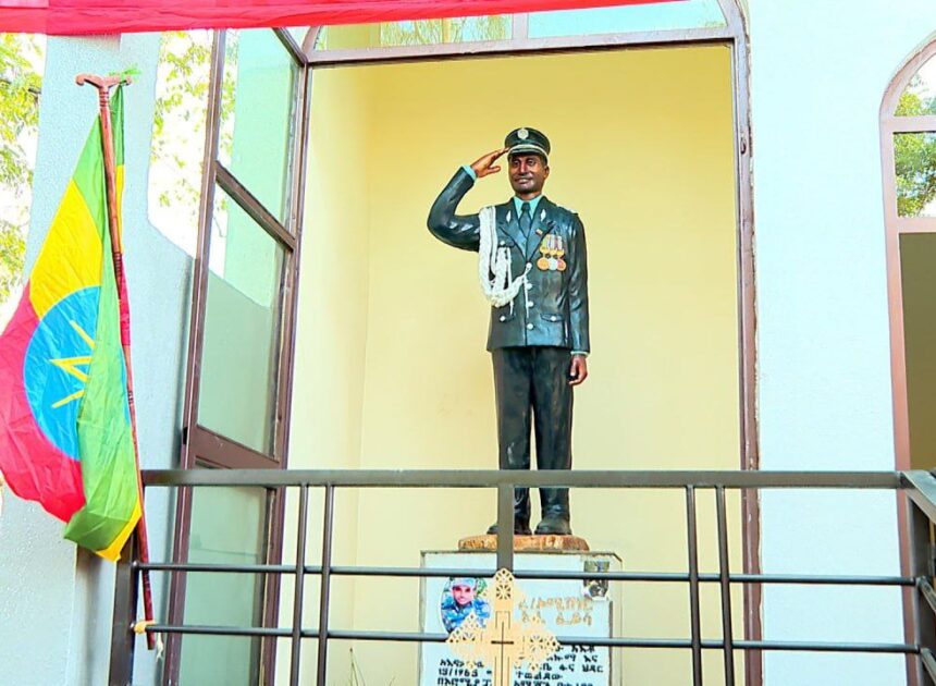 Bulchiinsi Magaalaa Adaamaa Mana jireenyaa ijaaruun Maatii Gargaaraa Komishineraa Olii Fayyisaatiif dabarsee kenne.